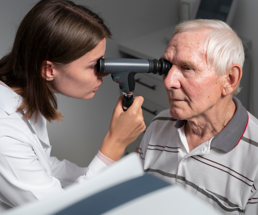 Early Signs of Diabetic Retinopathy: When Should You See an Eye Specialist?